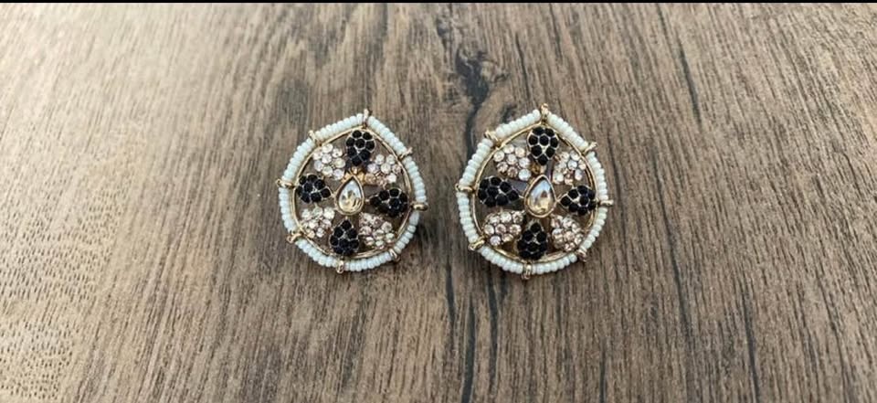 Brand New Earrings (8 Pairs- Swipe) - photo 4