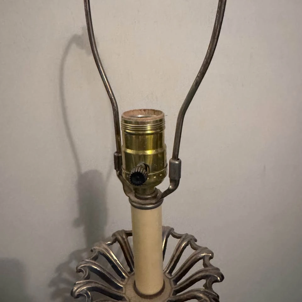 Cherub table lamp - photo 5