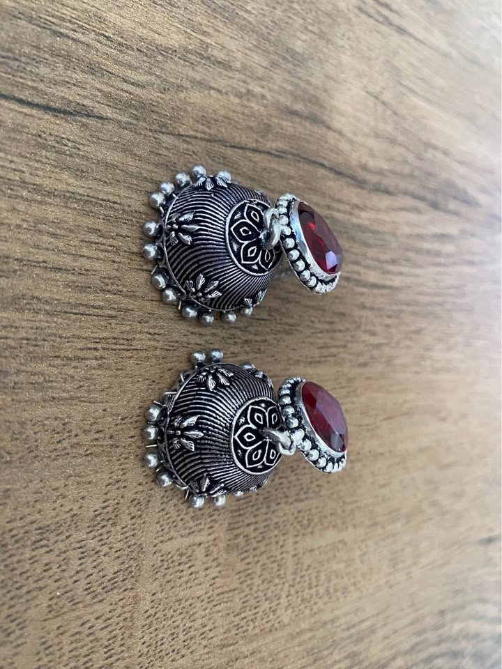 Oxidized Silver Red Stone Jhumka Earrings - photo 2
