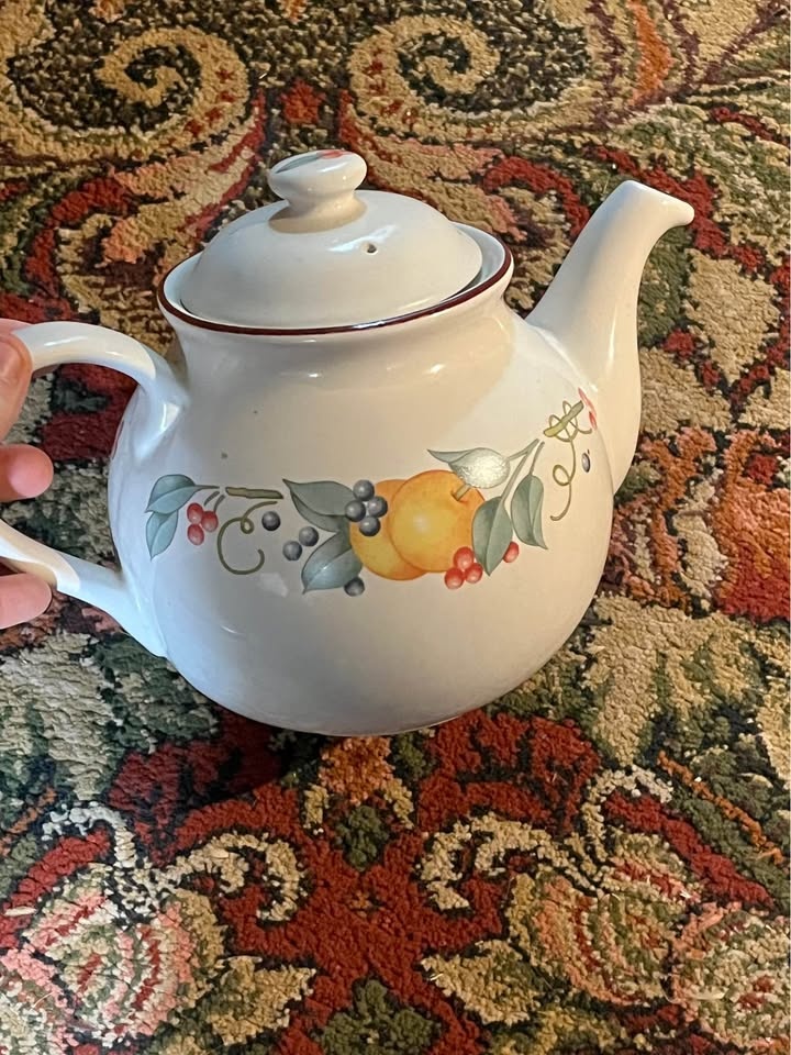 Cute Tea Pot - photo 2