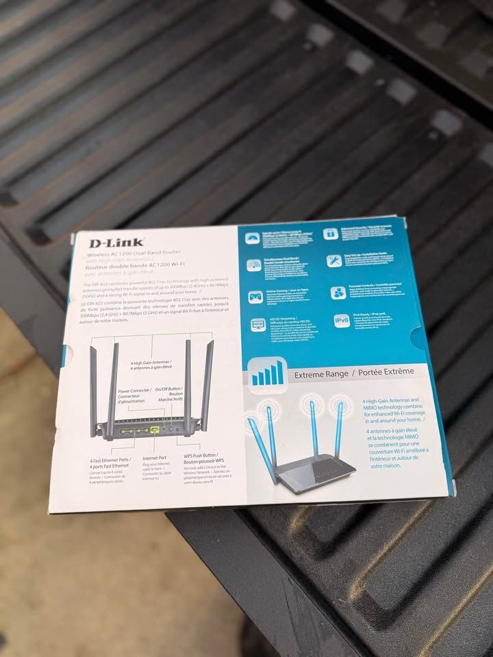 D-Link DIR-822 AC1200 Dual Band Router - photo 2