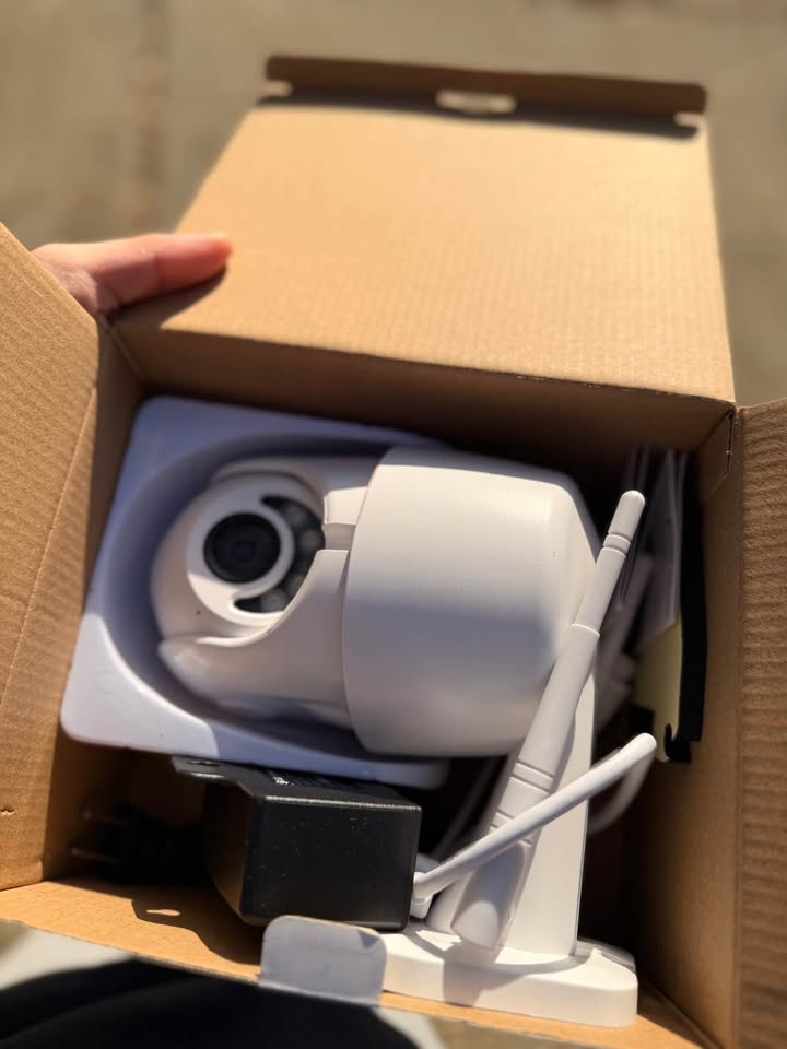 Home Wifi Security Camera - photo 3