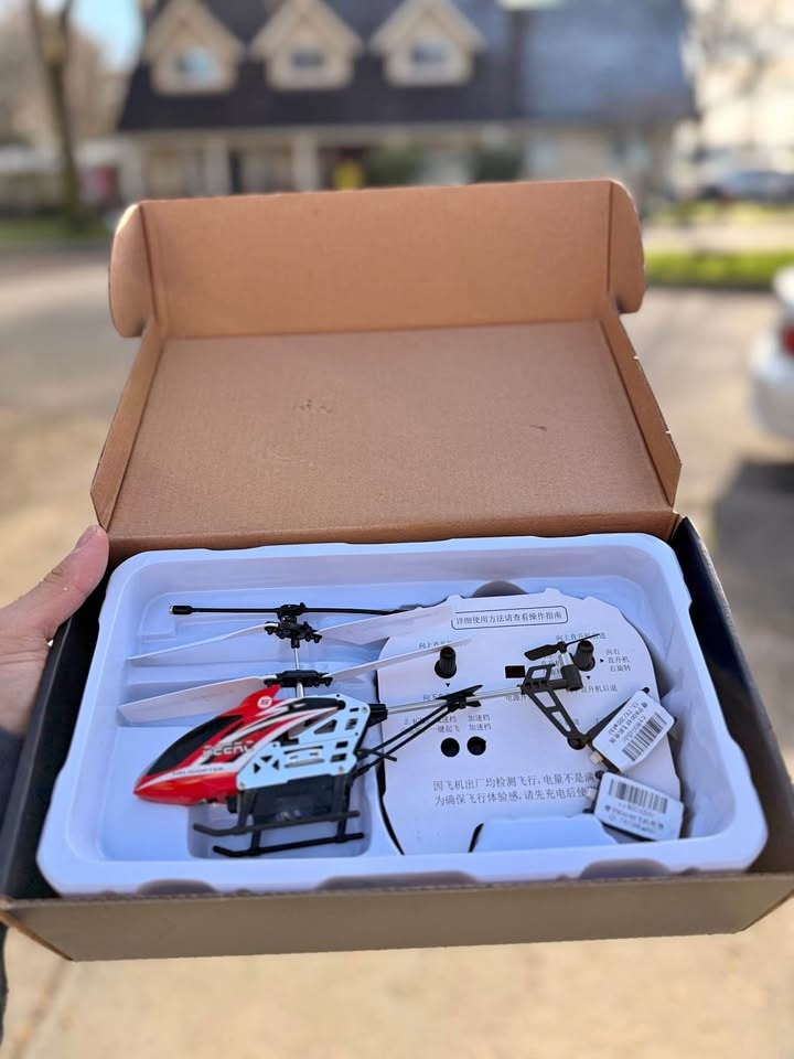 Remote Control Helicopter 8004B
