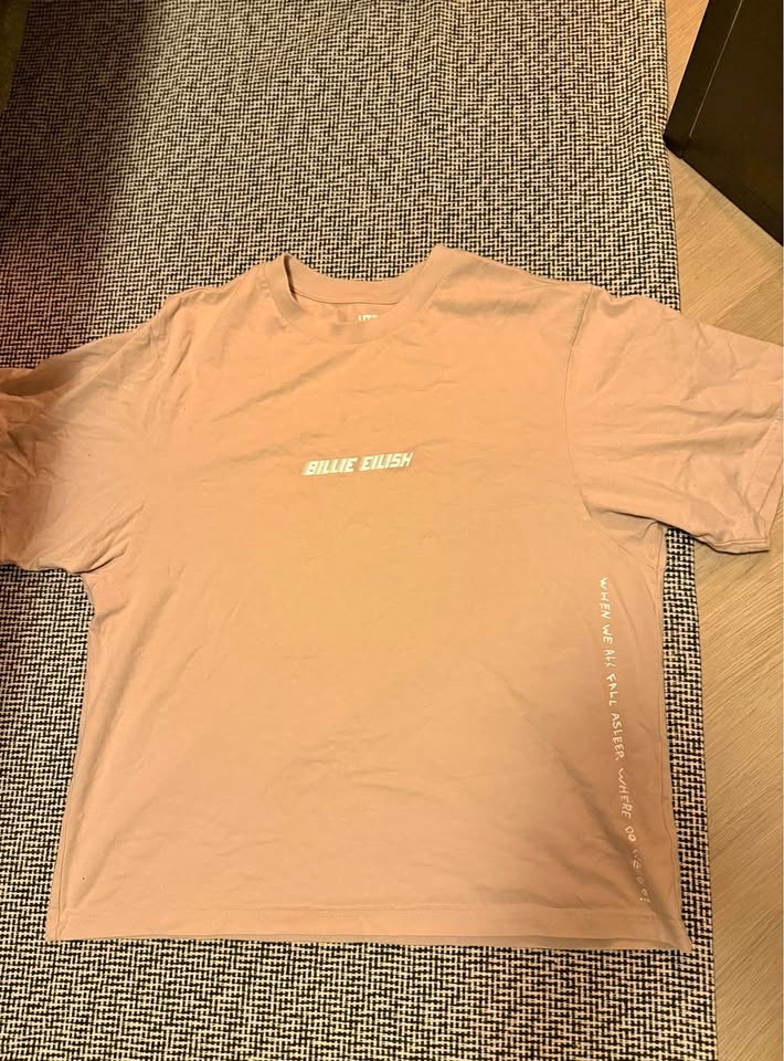 Uniqlo x Billie Eilish Shirt