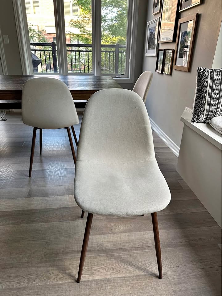 18.5'' H Upholstered Side Chair (Set of 4)