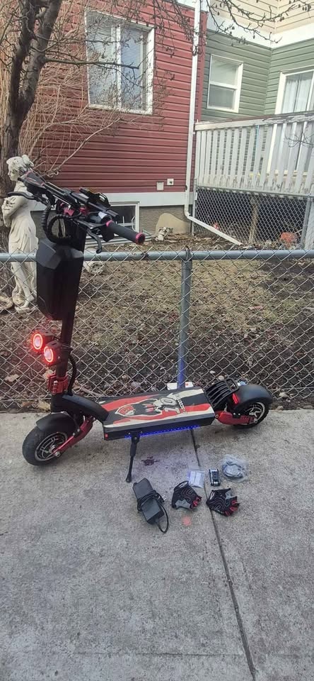 E scooter 5600 watt 60 volt