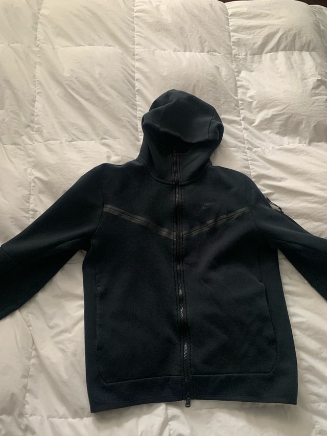 Nike Tech Fleece Joggers - Black/Green - Size M - photo 3