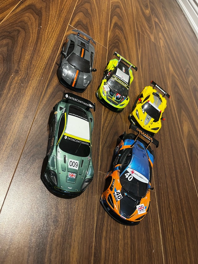 MINT condition Mini-z bodies - photo 5