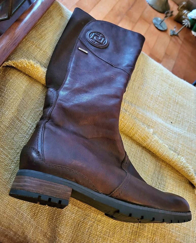 ROCKPORT LEATHER brown Riding Boots/ Equestrian 7.5 Womens Hydro