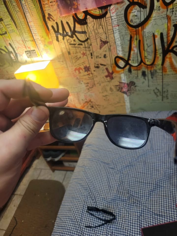 Abbvie sunglasses - photo 2
