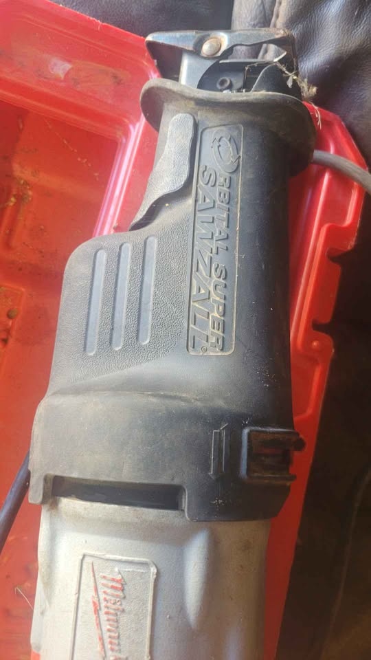 Milwaukee Super SawZall Heavy Duty - photo 2