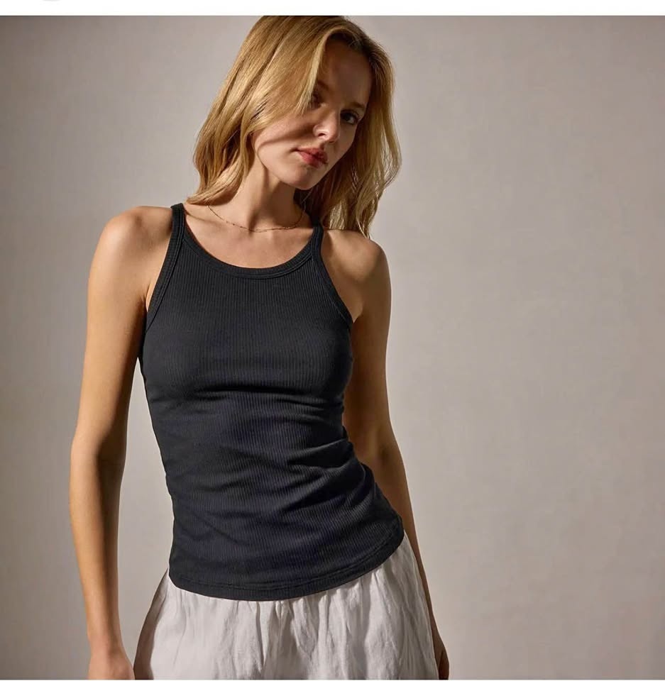 Elizabeth & James Black Tanktop ~ Size Small