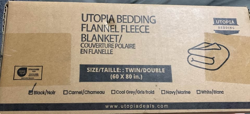 BRAND NEW Utopia Bedding Black Fleece Blanket Twin/Double - photo 2