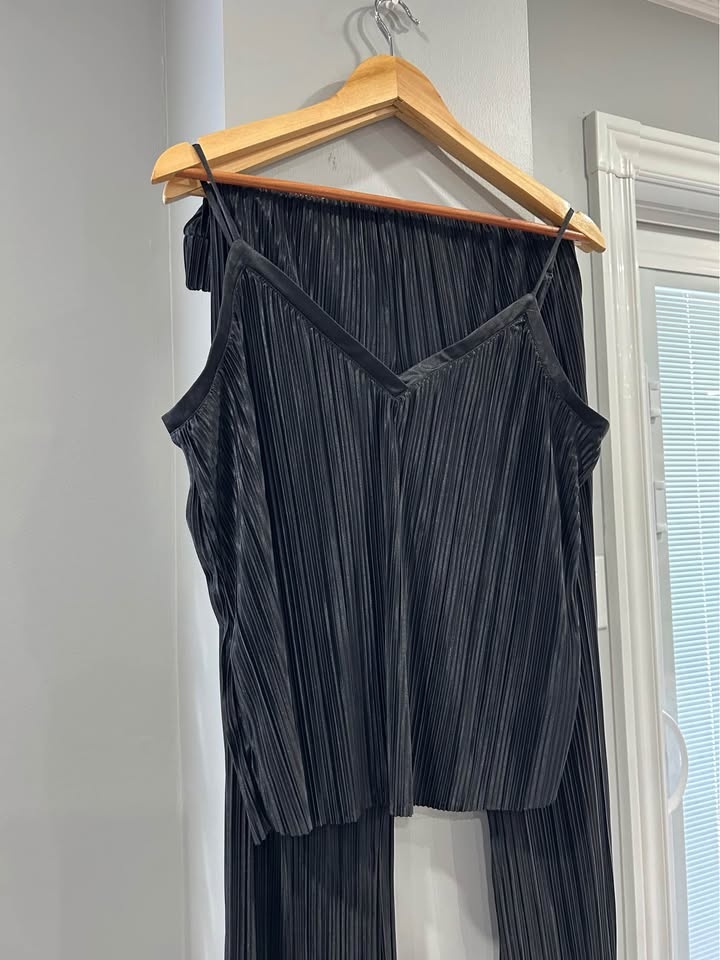 Ricki's Black Pleated Cami & Pants Set - Size L - photo 2