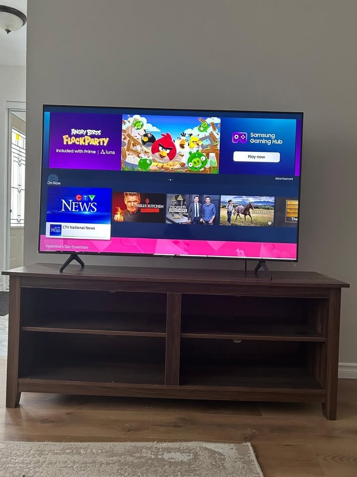 Samsung Smart TV 55" with TV Stand - photo 2