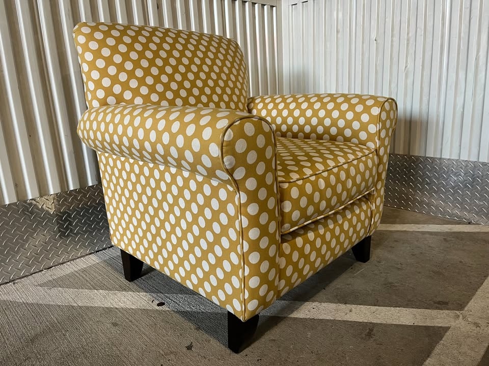 Brindon Yellow Dot Accent Chair - photo 3