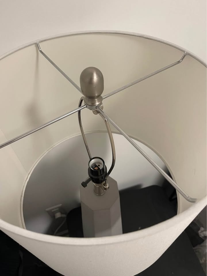 Table lamp - concrete base - photo 3