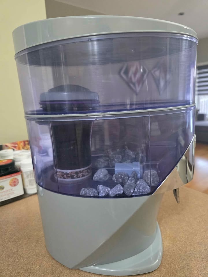 Nikken PiMag Waterfall Water Filter Dispenser - photo 3