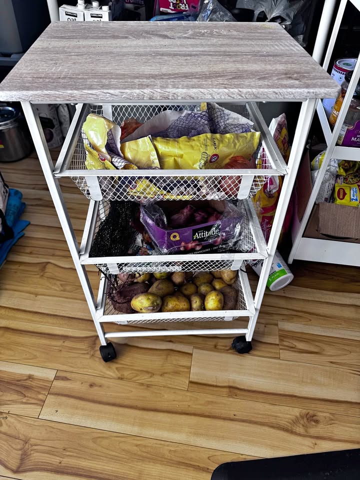 Vegetable cart