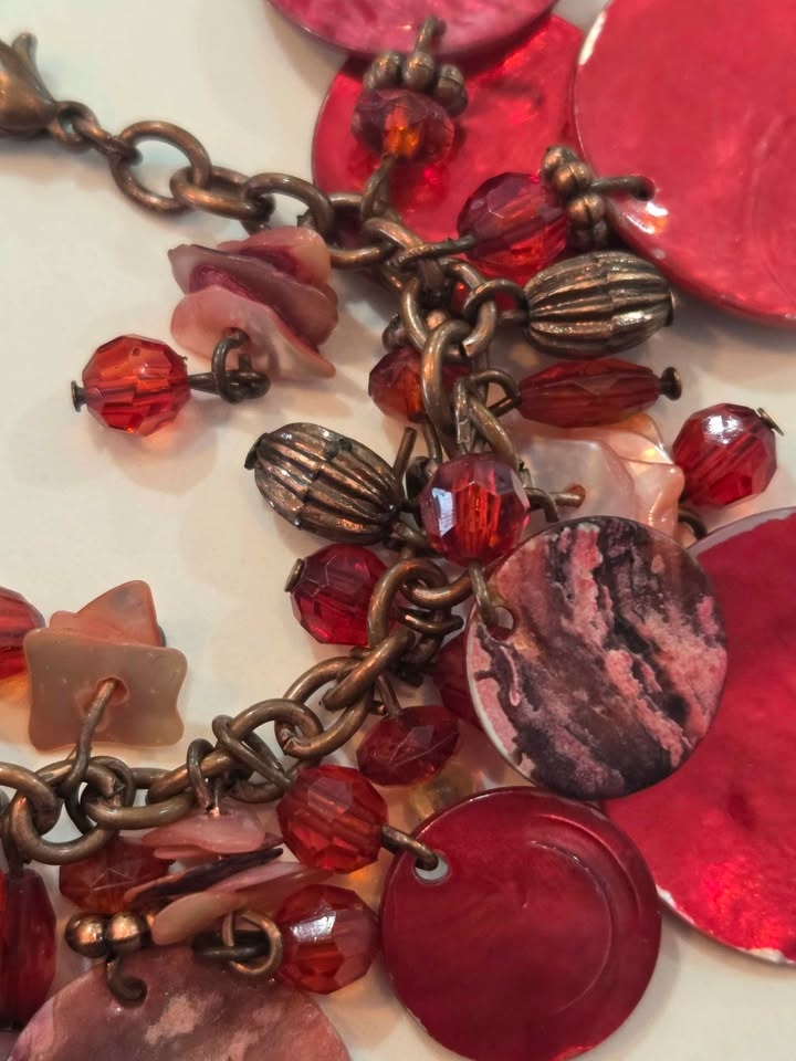 Red Shell Statement Charm Bracelet - photo 3