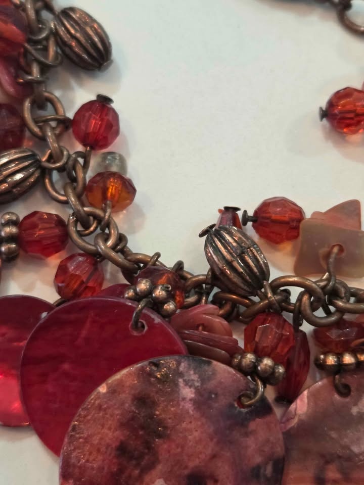 Red Shell Statement Charm Bracelet - photo 4
