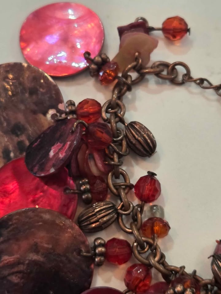 Red Shell Statement Charm Bracelet - photo 5