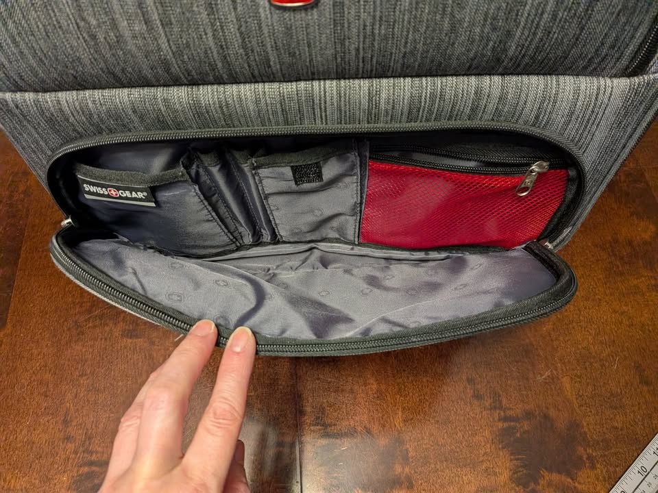 Swiss Gear Rolling Briefcase - photo 5
