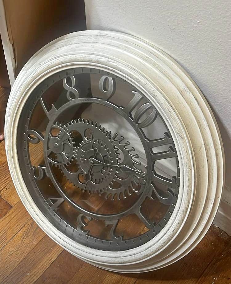 Wall clock