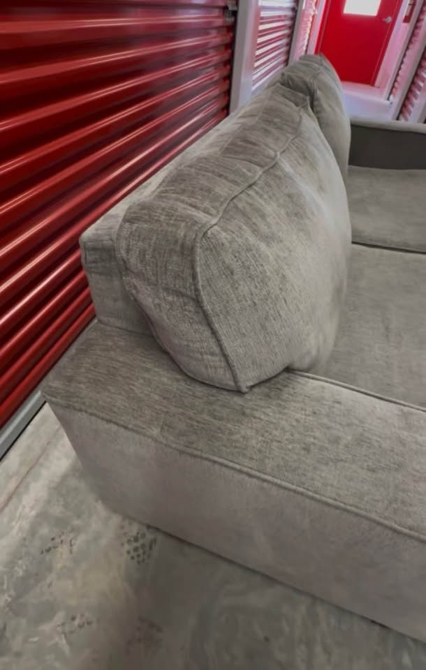 Like-New Grey Sofa DELIVERY AVAILABLE - photo 2