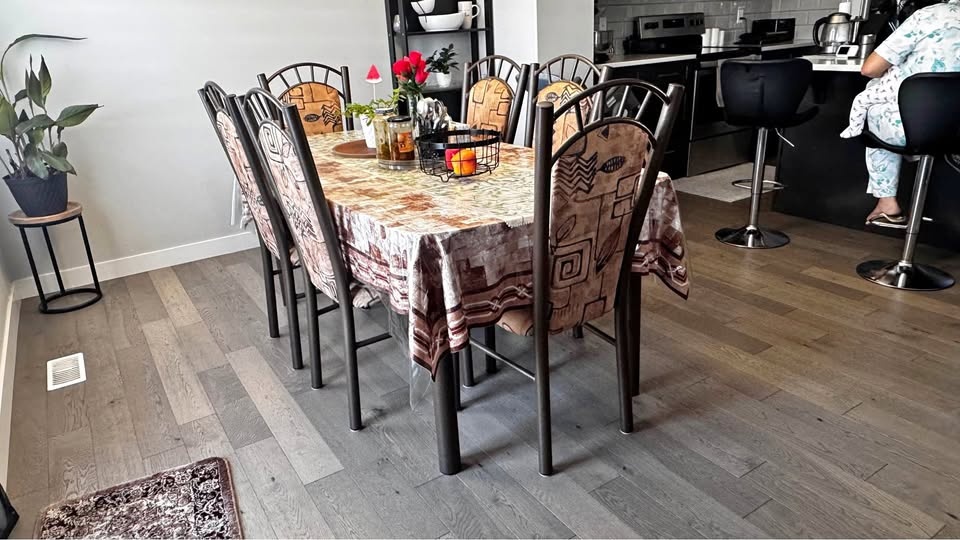 DINNING TABLE
