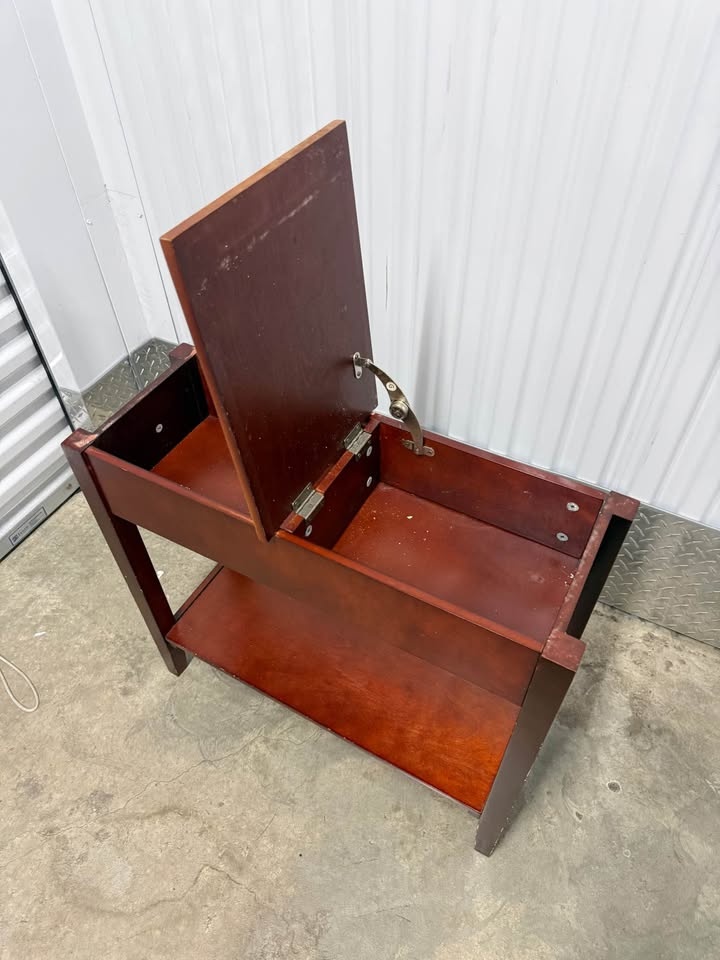 Table With Storage - photo 4