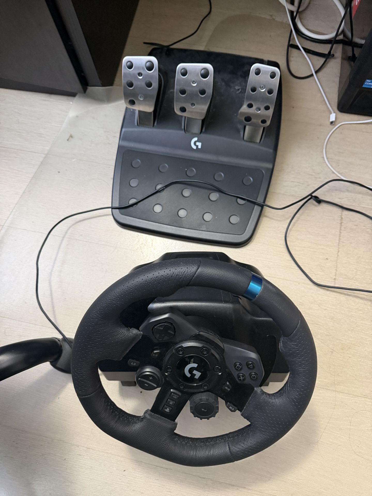 Logitech G923 Steering Wheel