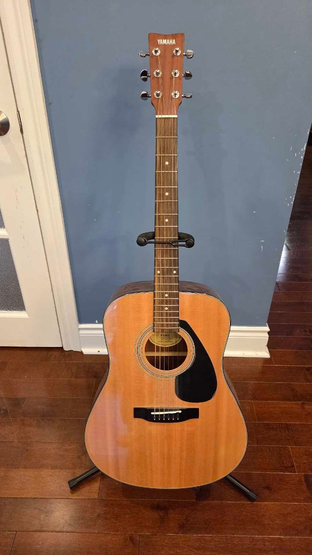 Yamaha F325D Acoustic Guitar