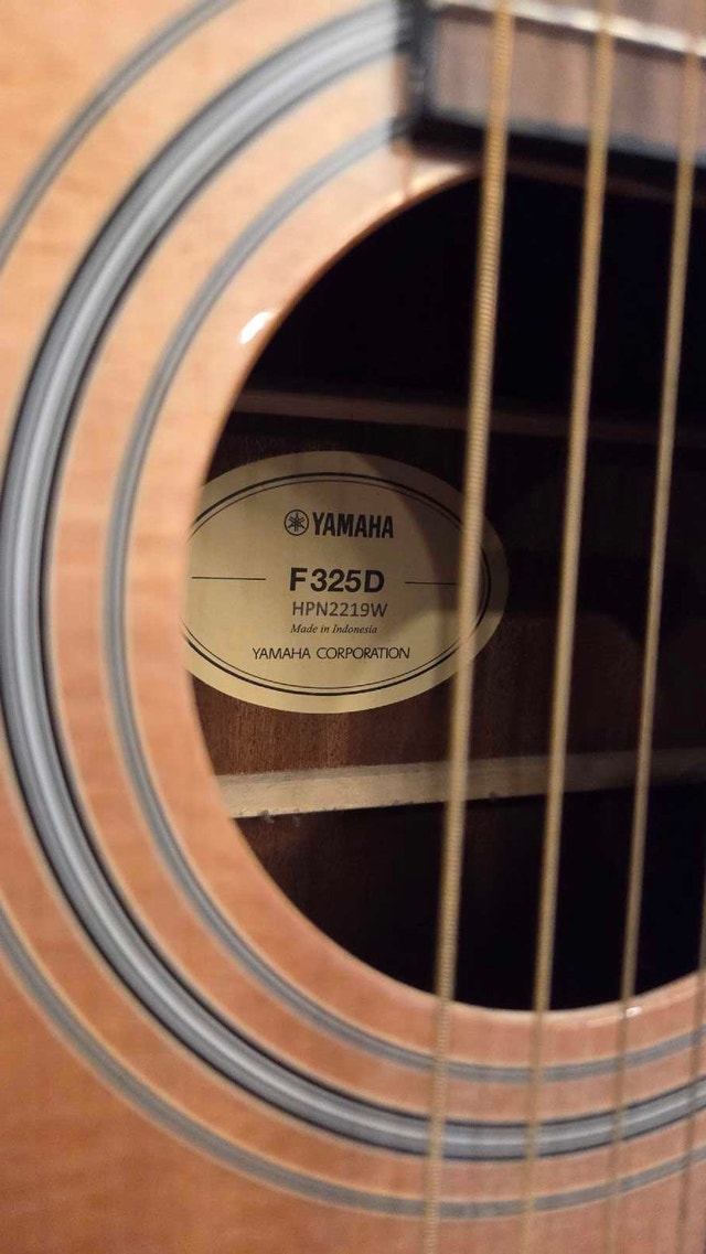 Yamaha F325D Acoustic Guitar - photo 2