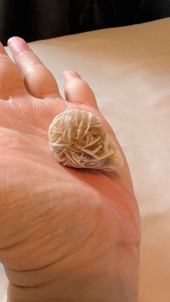 Desert Rose Selenite - photo 3