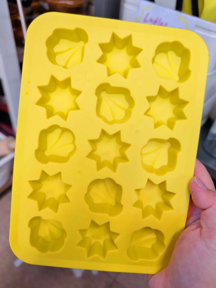 Ice mold