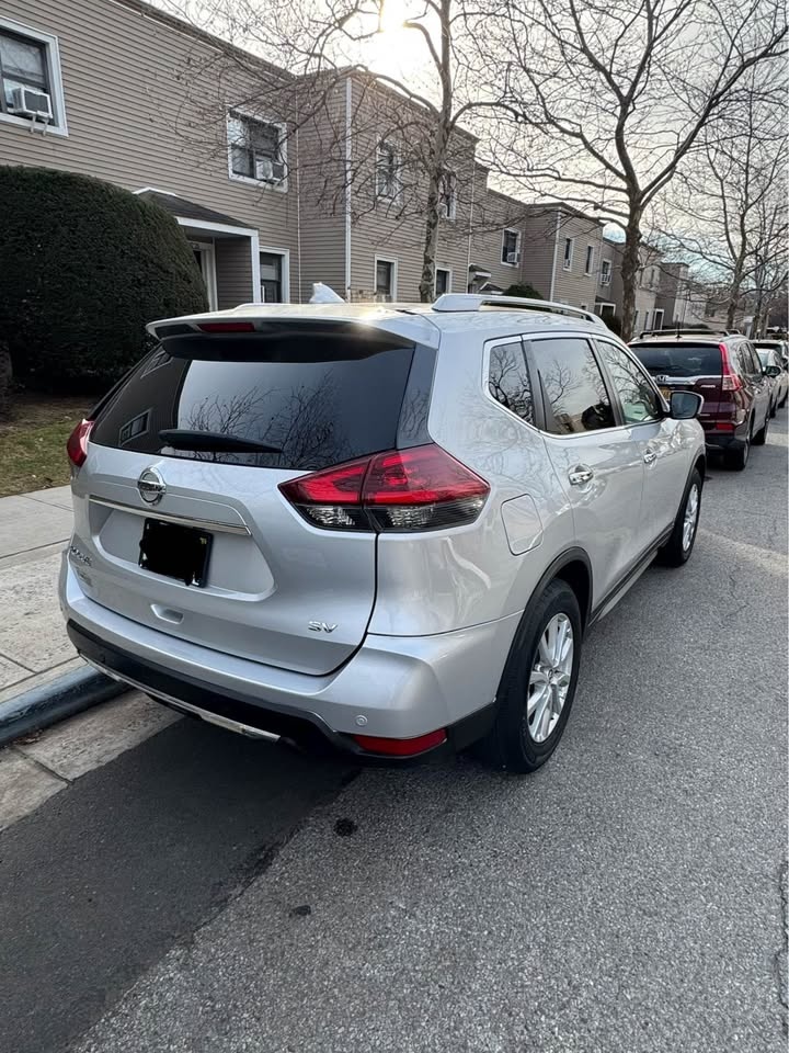 2021 Nissan Rogue SV Sport Utility 4D - photo 2