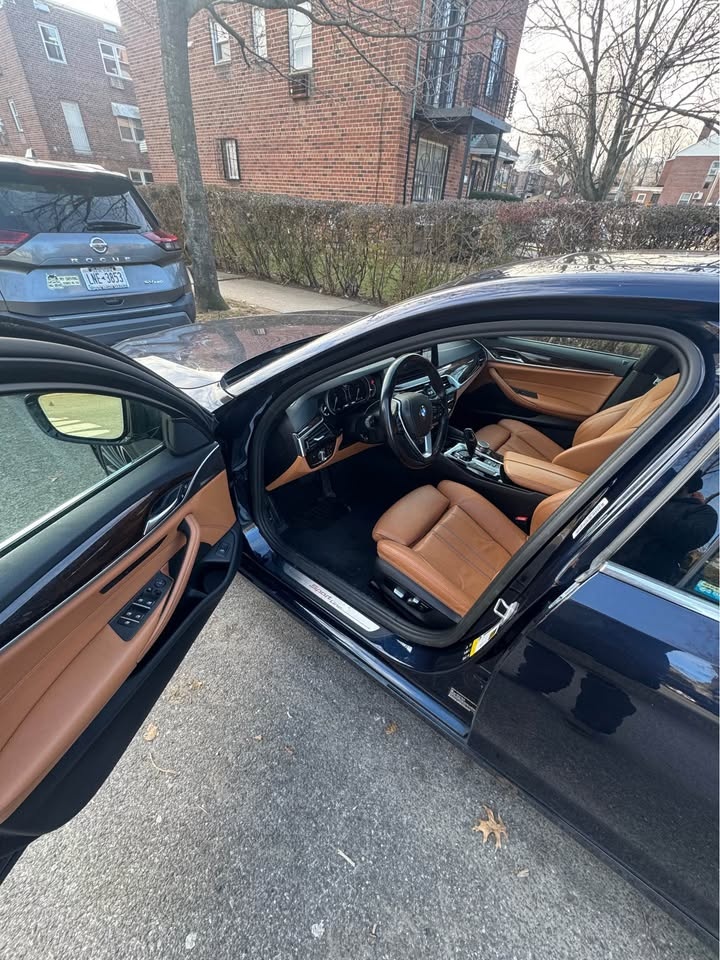 2018 BMW 5 Series 540i xDrive Sedan 4D - photo 2