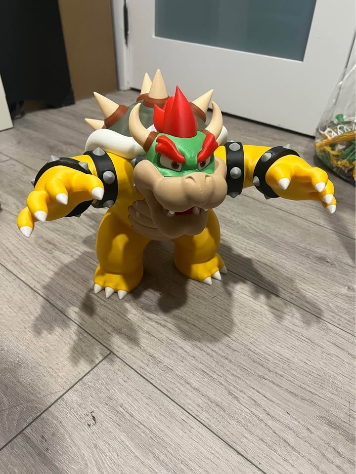 Super Mario Bowser Statue – Collector Display Piece - photo 2