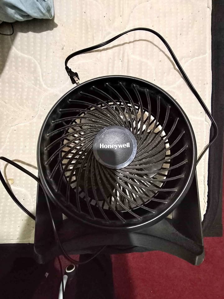 Honeywell TurboForce Power+ Fan - Great Condition