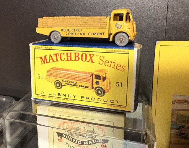 50s Lesney Matchbox 51A Albion Chieftan & REPLACEMENT box