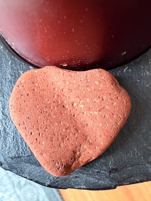 Round Stone Candle Holder with Heart Shaped Rock - photo 2