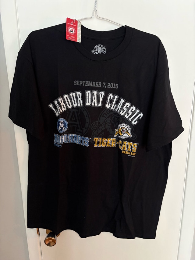 Tiger-Cats CFL Football 2XL Labour Day T-Shirt