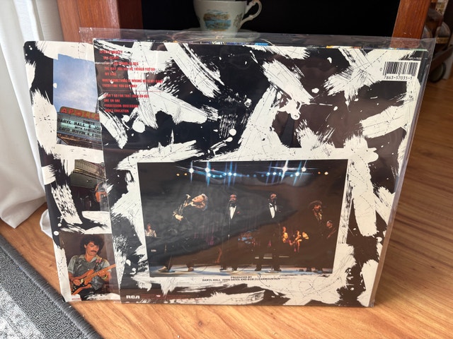 Daryl Hall & John Oates Live at the Apollo vinyl album, 1985. - photo 3