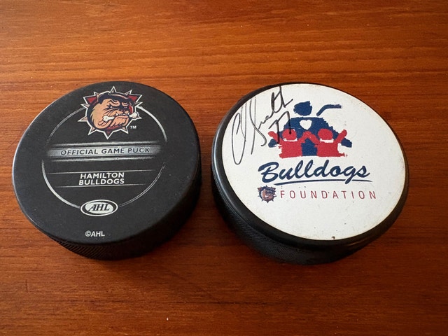 Hamilton BULLDOGS AHL Hockey Team Pucks