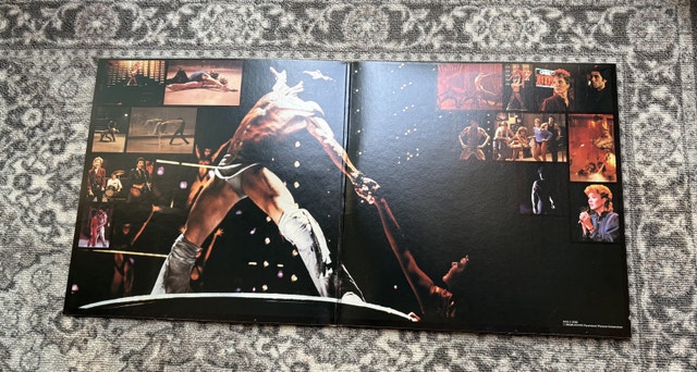 Staying Alive Soundtrack Bee Gees 1983 Vinyl Lp Record - photo 2
