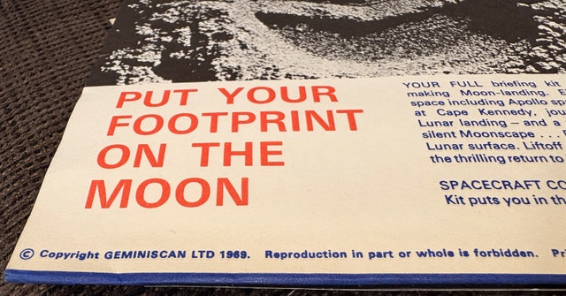 Original NASA "Touchdown on the Moon" Spacecraft Toy Kit - photo 3