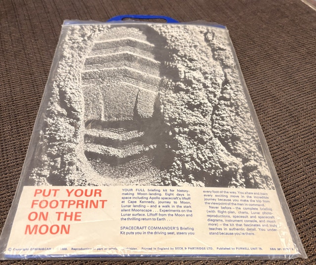 Original NASA "Touchdown on the Moon" Spacecraft Toy Kit - photo 5