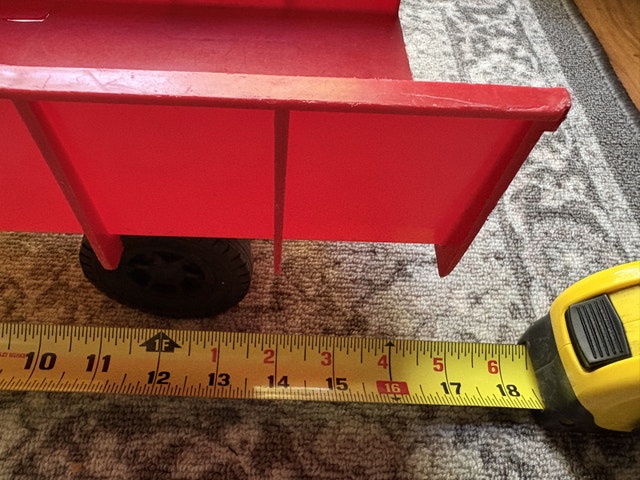 Vintage LOUIS MARX 1960’s large plastic toy - photo 3