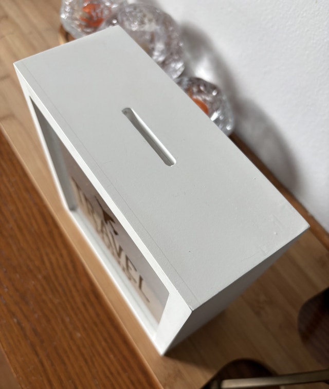 TRAVEL FUNDS bank accent decor. - photo 2